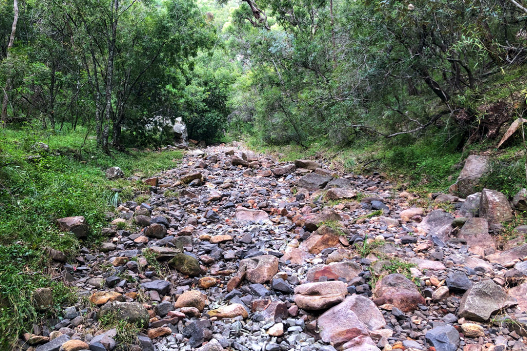 Bobbiwaa creek at Sawn Rocks