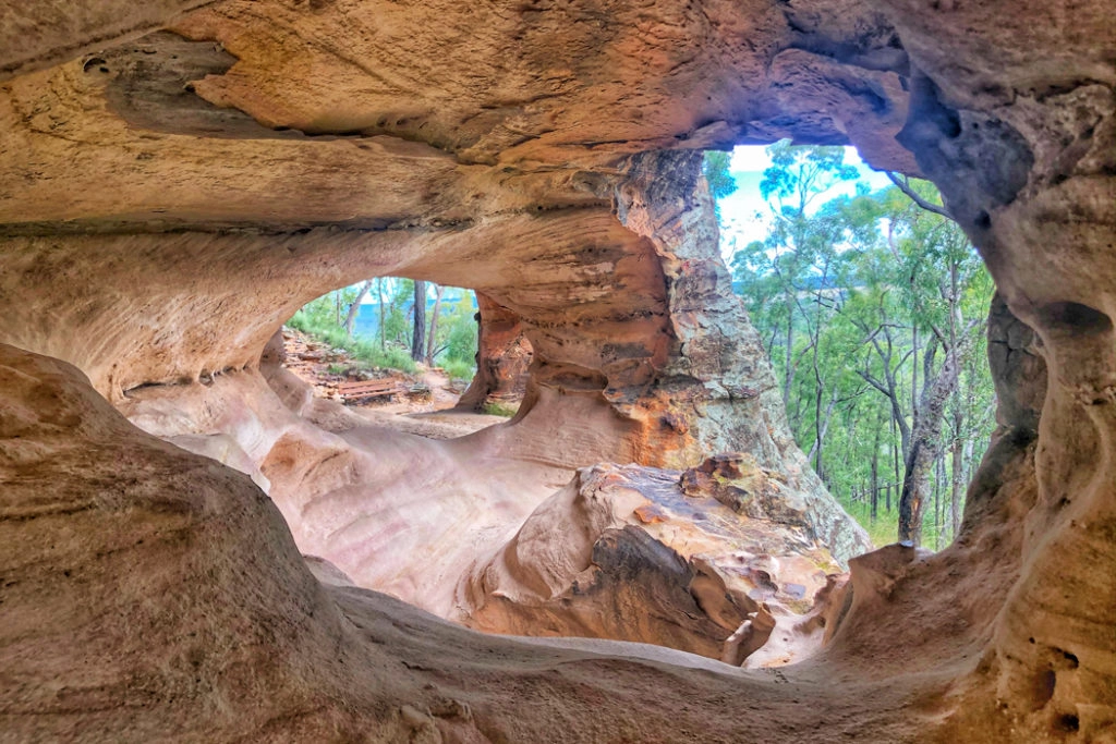pilliga Sandstone caves pilliga forest