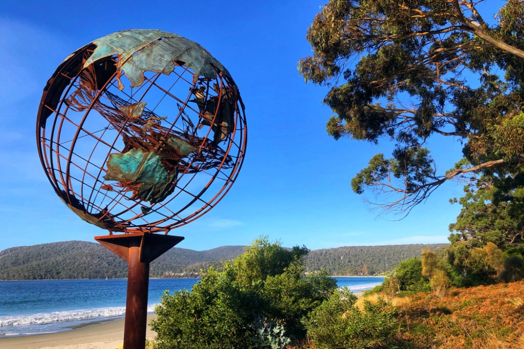 Adventure bay on Bruny Island
