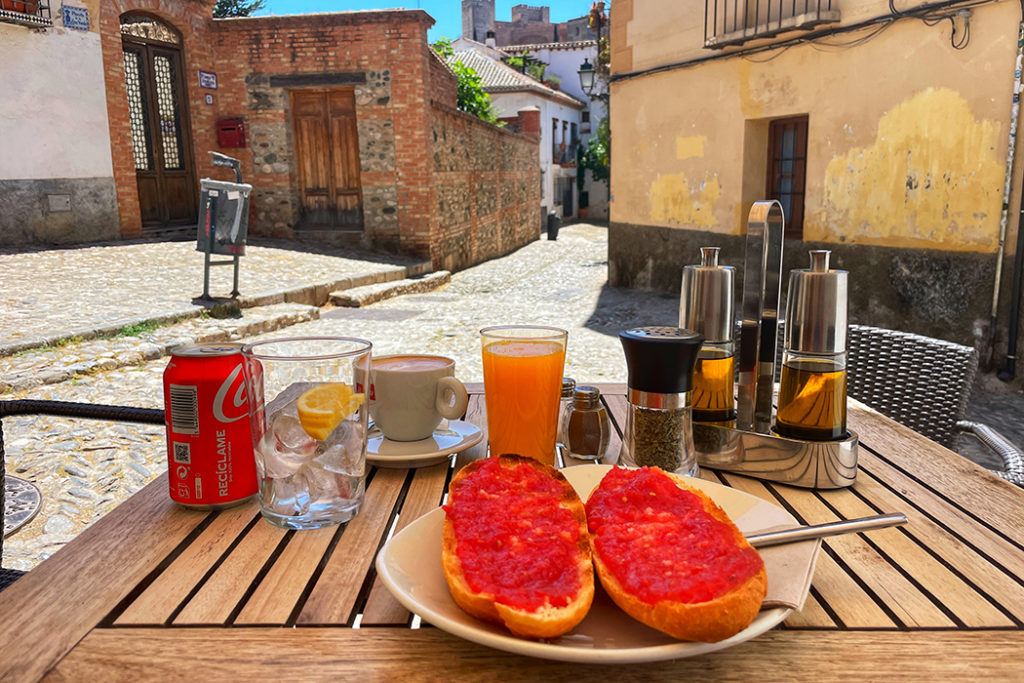 4 Gatos cafe in Albaicin, Granada
