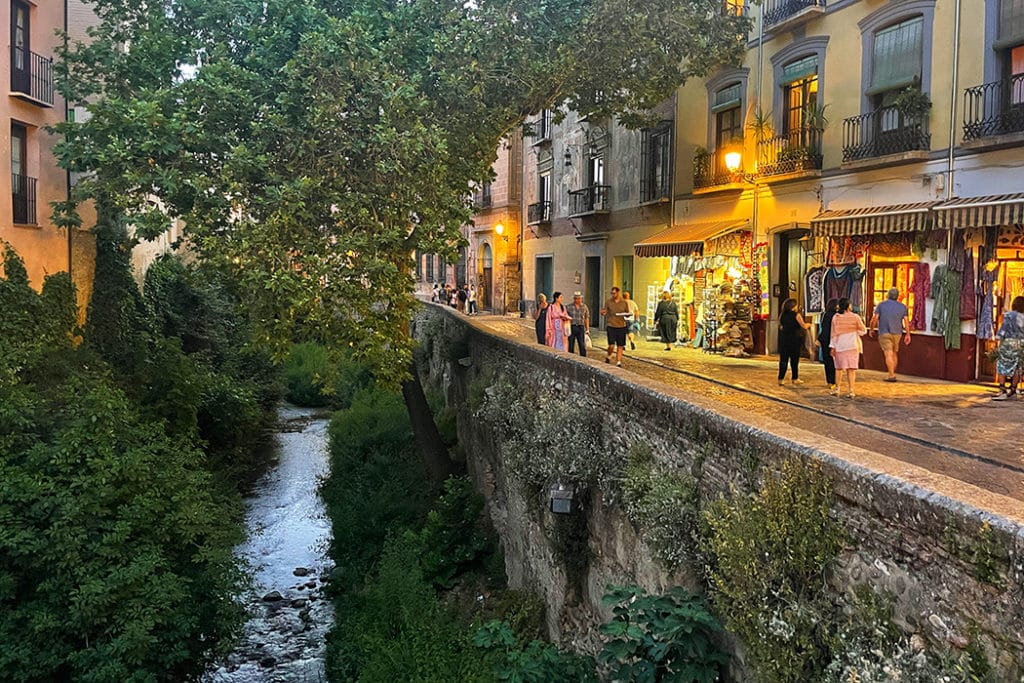 Carrera del Darro in one day in Granada