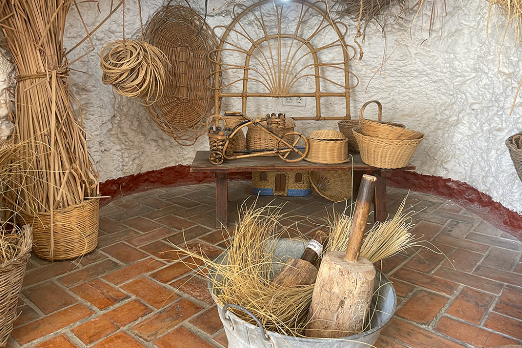 basket weaving in Sacromonte