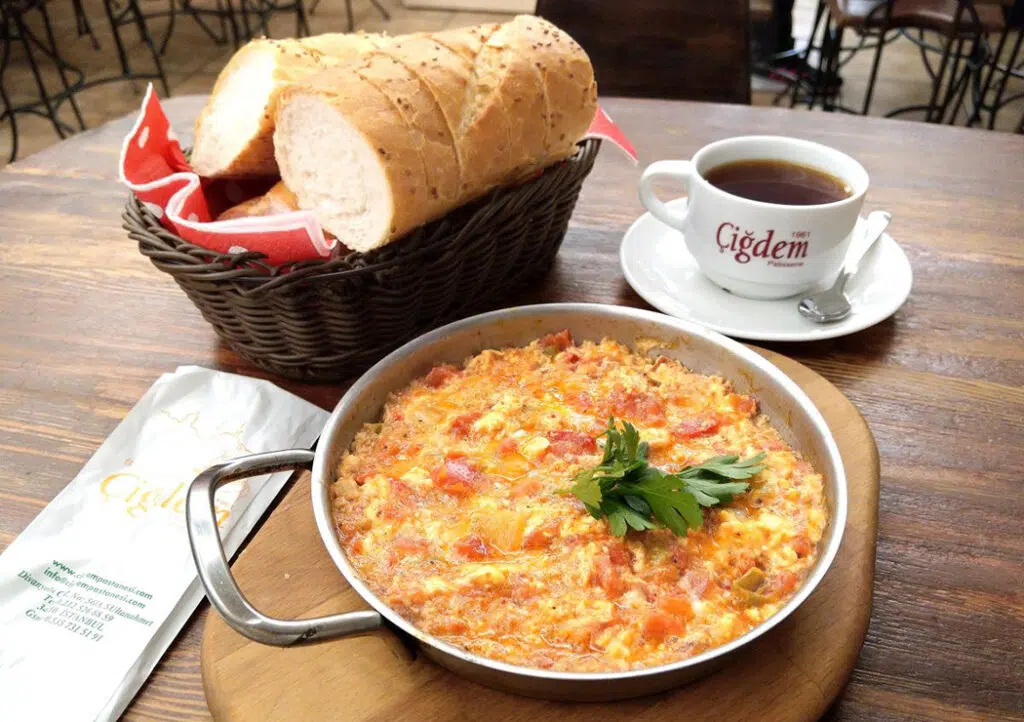 Best Cafes in Istanbul - Cigdem Patisserie