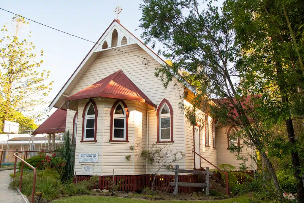 Uki church