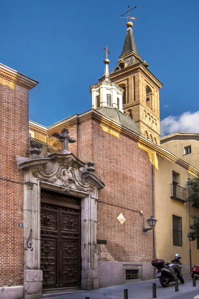 Church of San Nicolas de los Servitas in Madrid