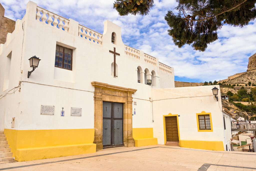 Ermita de Santa Cruz in Alicante old town