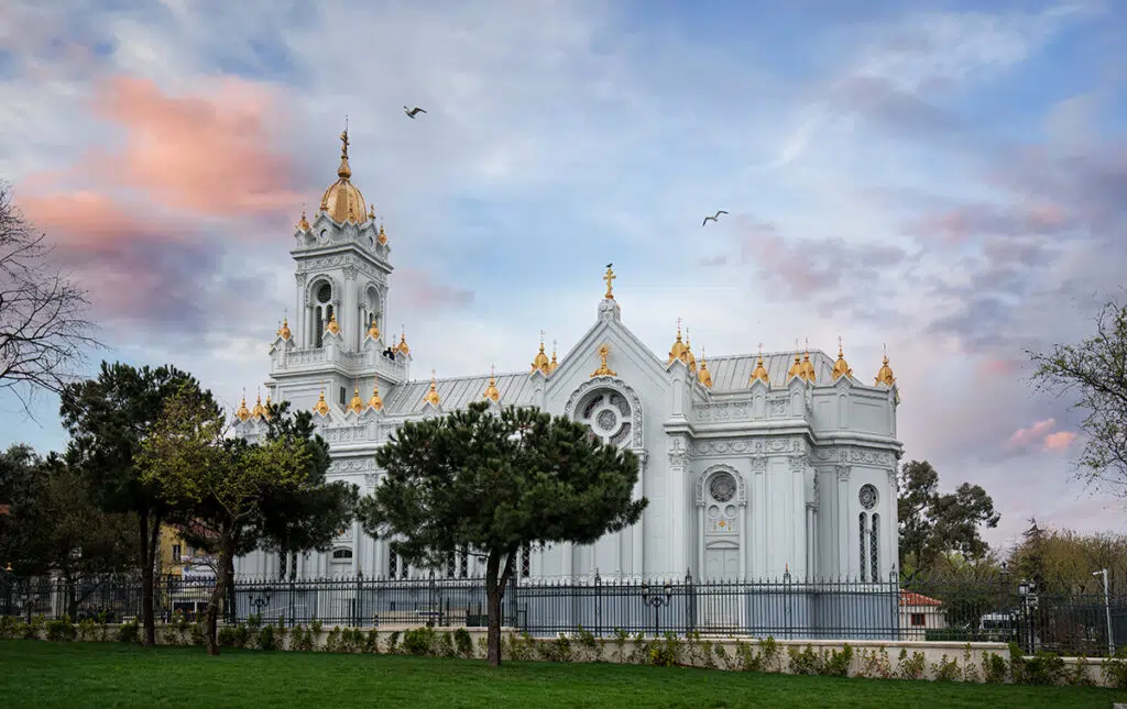 Istanbul hidden gems - Iron church