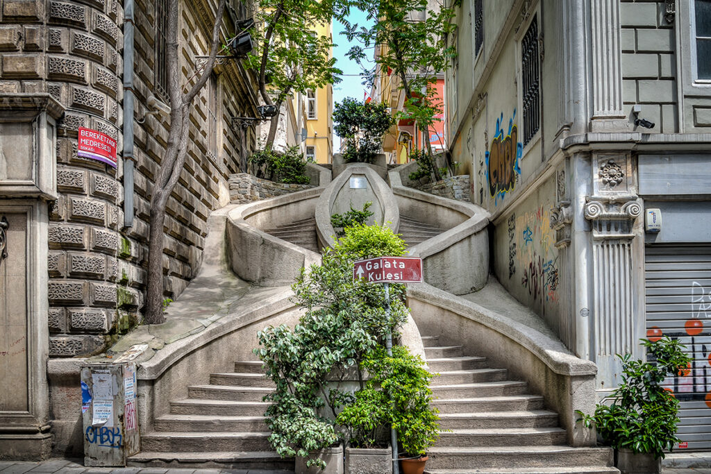 Istanbul hidden gems - Kamondo house stairs