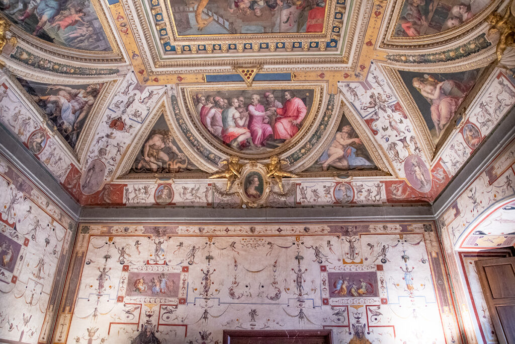 Room of Lorenzo il Magfinico in Palazzo Vecchio