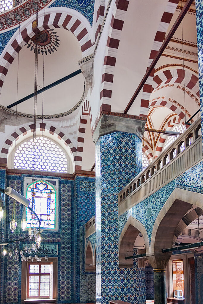 Hidden gems in Istanbul - Rüstem Pasha Mosque