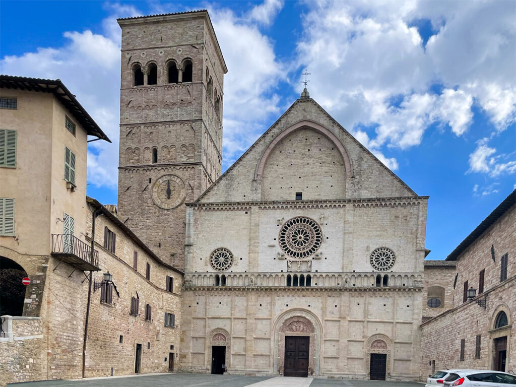 Things to do in Assisi - visit San Rufino Cathedral