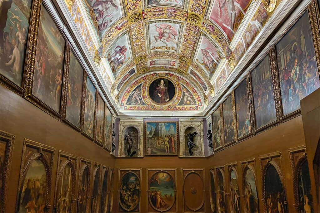 Studio of Francesco I in Palazzo Vecchio, Florence