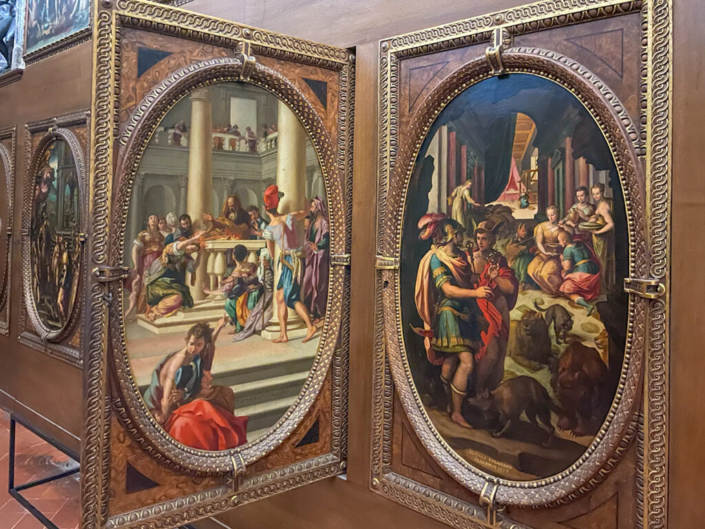 Studio of Franciesco I and a hidden passage in Palazzo Vecchio