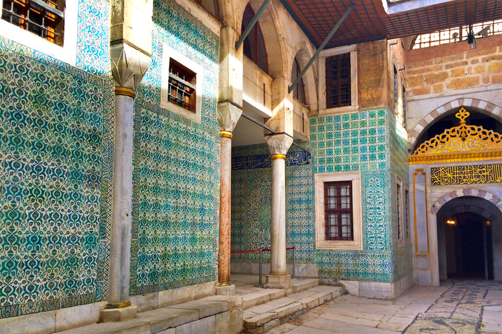 Topkapi palace hallway