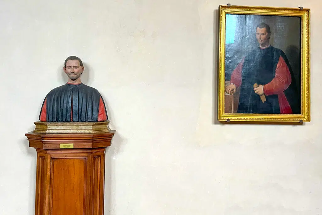 Bust and portrait of Machiavelli in Palazzo Vecchio, Florence