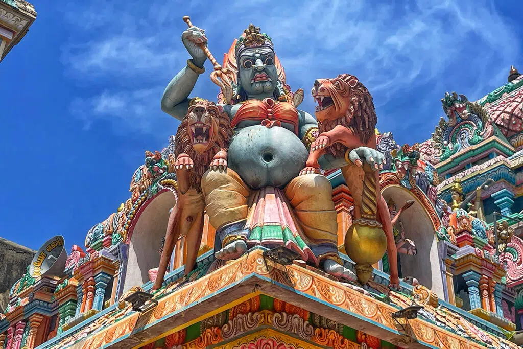 Things to do in Trincomalee - visit Pathirakali Amman Hindu Temple