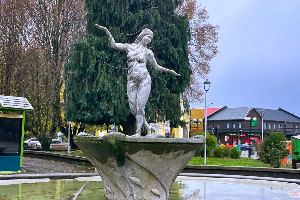 La Pincoya fountain in Castro