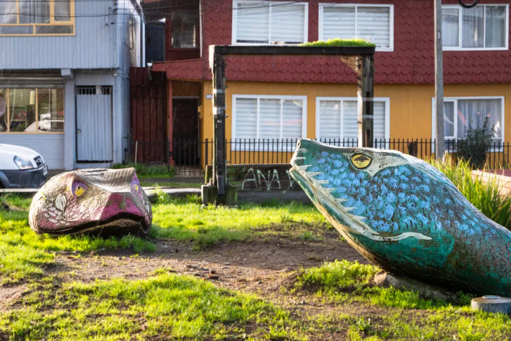 Tenten Vilu and Caicai Vilu from Chilote mythology in Castro