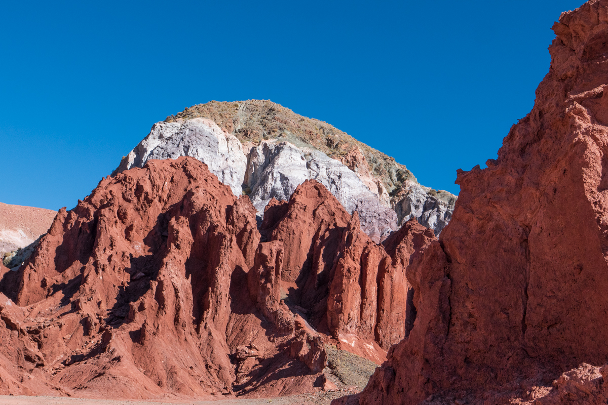 Rainbow valley formations