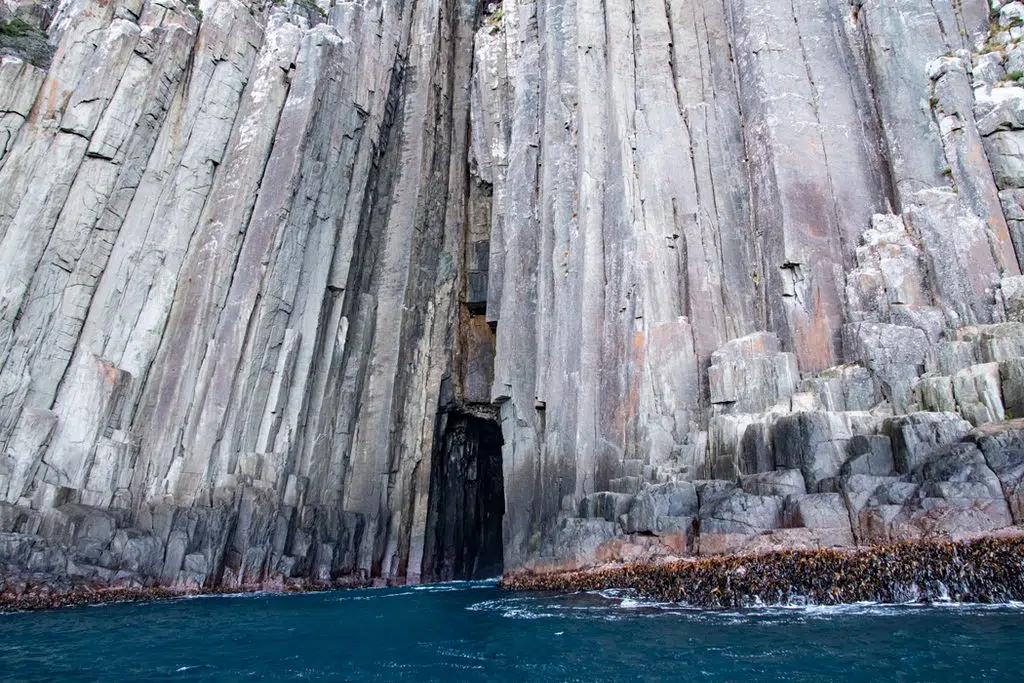 Sea cave on Tasman peninsula cruise